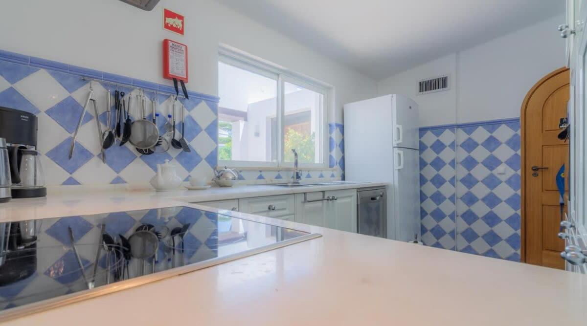 Prado - Beautiful Beachfront Holiday home Albufeira